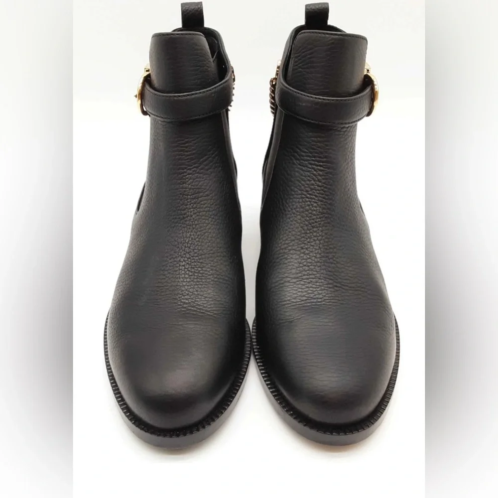 Salvatore Ferragamo beautiful ankle